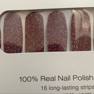 Color Street Exclusive- Black Cherry BonBon (rare)